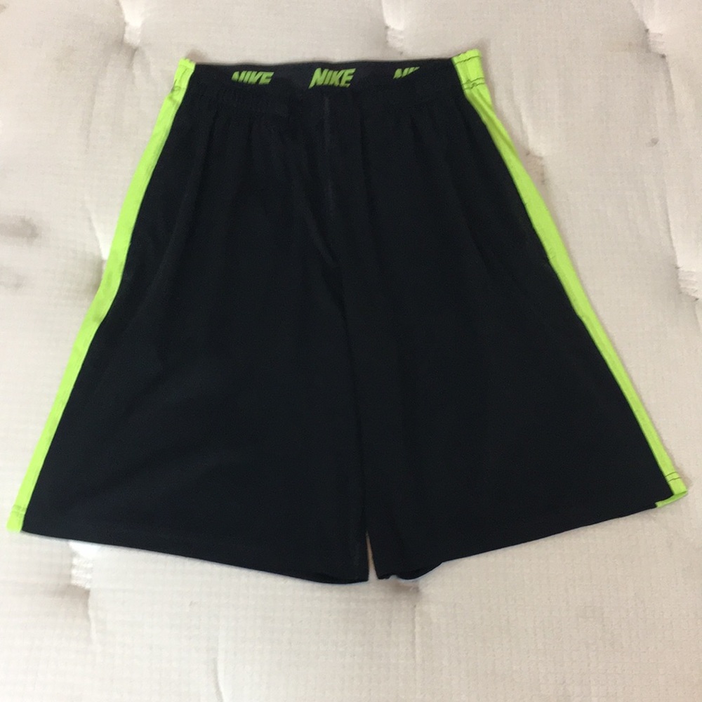 ✅Men Nike Basketball Shorts Size L